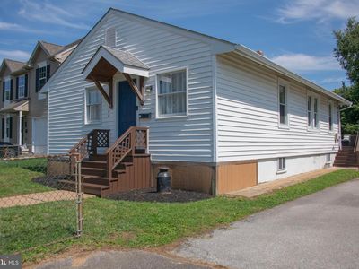 102 Lincoln Ave