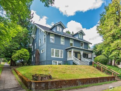 5201 19th Avenue NE