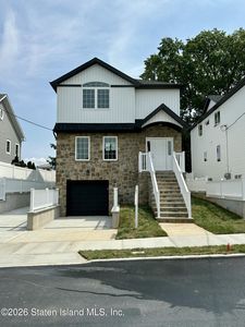 685 Oakland Ave