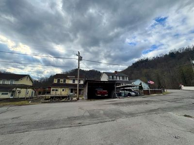 133&145 Miracle Mountain Rd