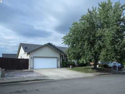 2561 Golfview Ave