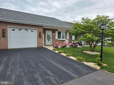 372 Winding Oak Dr