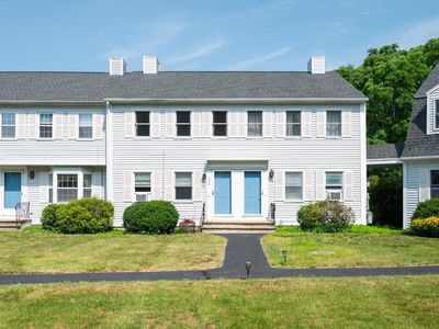 320 Portsmouth Avenue