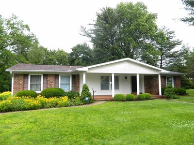 409 E Woodridge Dr