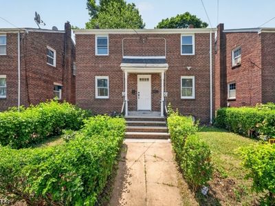Property at 1380 Hamilton St, Elizabeth, NJ