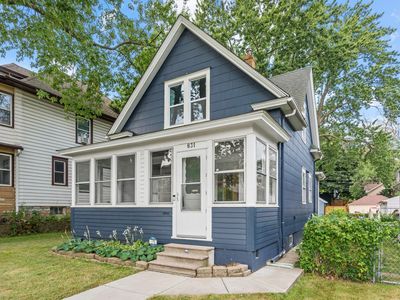 831 Smith Ave S