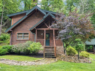644 Gatlinburg Falls Way