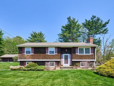 Property at 841 Dennison Dr, Southbridge, MA