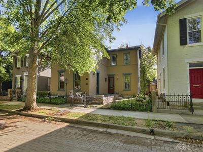 36 Tecumseh St