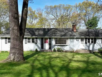 Property at 11 Hickory Lane, Farmington, CT