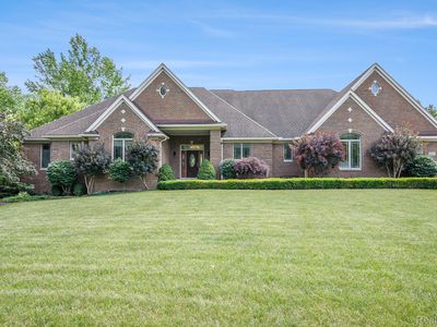 8670 Country Manor Dr