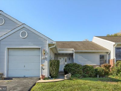 1068 Country Hill Dr