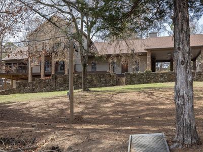 8668 & 8652 Buttermilk Rd