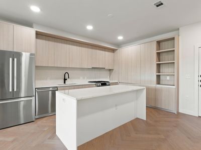 2209 S 1st St #335
