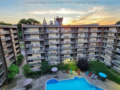 2106 Kanawha Blvd E APT 727