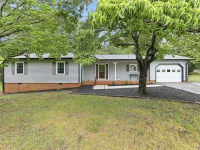 Property at 301 Edgewater Dr, Broadway, NC