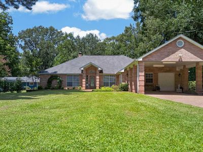 18012 W Lakeview Dr