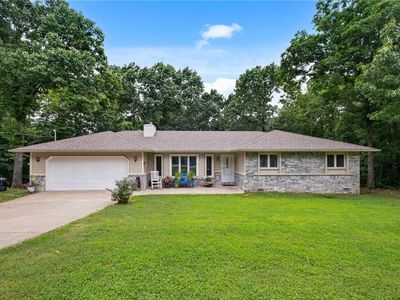 1 Selkirk Dr