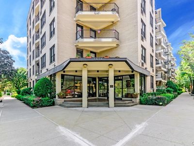 1874 Pelham Parkway S #2P
