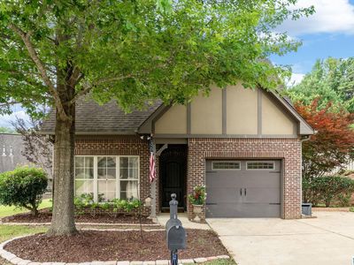 300 Kingston Cir