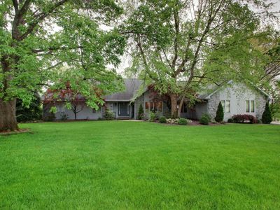 4034 Marian Dr