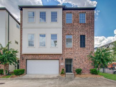 1743 Dominica Dr