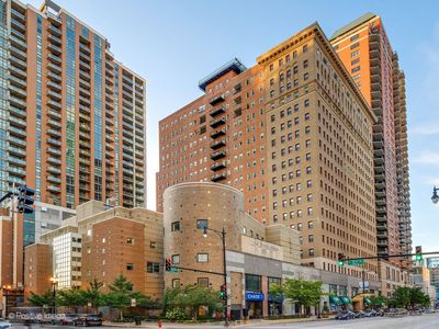 40 E 9th St #1406C