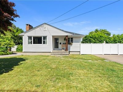 8 Longvue Ave