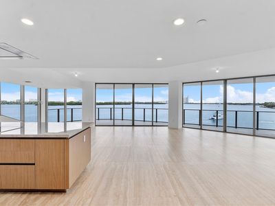 1135 103rd St Unit 401