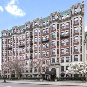 466 Commonwealth Ave APT 205