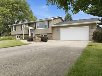 202 Summit Dr