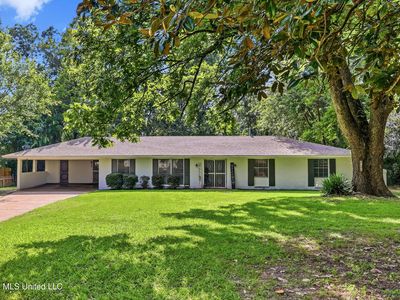 225 Rebecca Dr