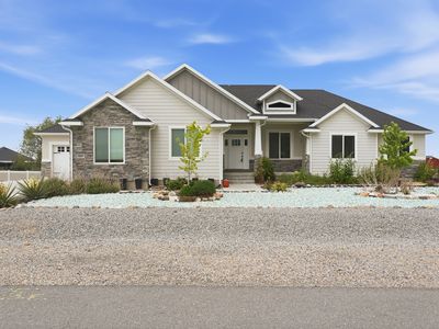 1547 E Owen Cv
