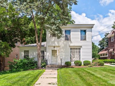 Property at 384 E Chicago St, Elgin, IL