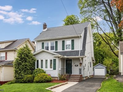 24 Fairmount Ter