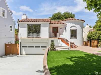 610 Hillcrest Blvd