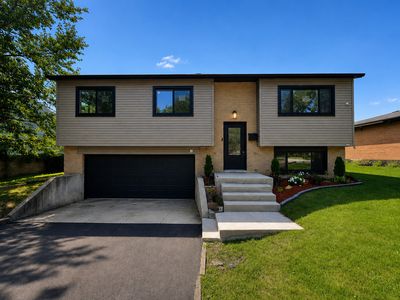 720 Blackhawk Dr
