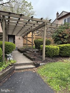 69 Winged Foot Dr