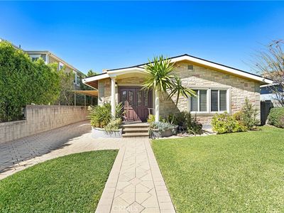 4313 Rhodes Studio Ctr