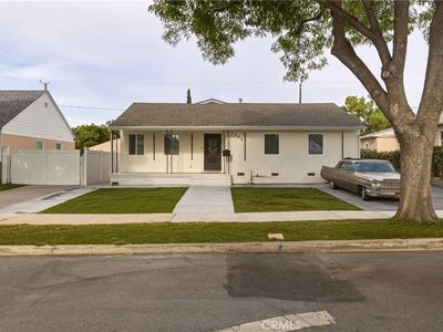 1239 N Reese Pl