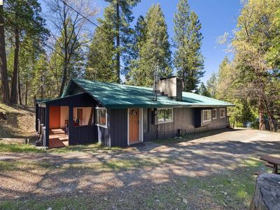 Property at 24189 S Fork Rd, Twain Harte, CA
