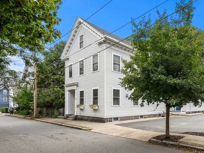 26 Andrew St #2R
