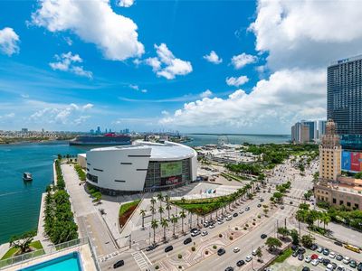 888 Biscayne Blvd APT 2002
