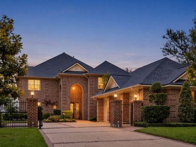 1602 Enterprise Cir