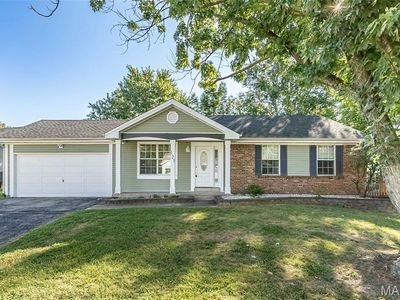 121 Oak Valley Dr