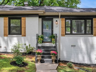 27 Bradley Blvd