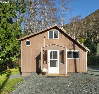 Property at 9460 NE 18th Ave, Rockaway Beach, OR