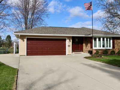 1998 Bootmaker Drive