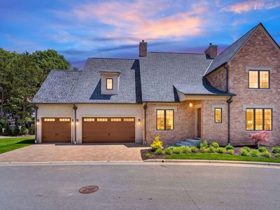 130 Barrington Pl