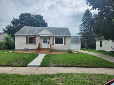 1806 2nd St NE